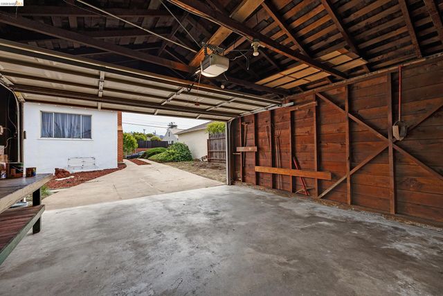 1673 Butte St, Richmond, CA 94804