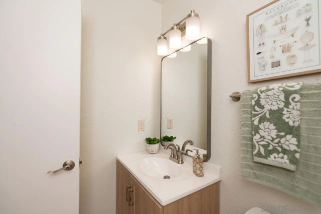 11320 Kelowna Road, San Diego, CA 92126