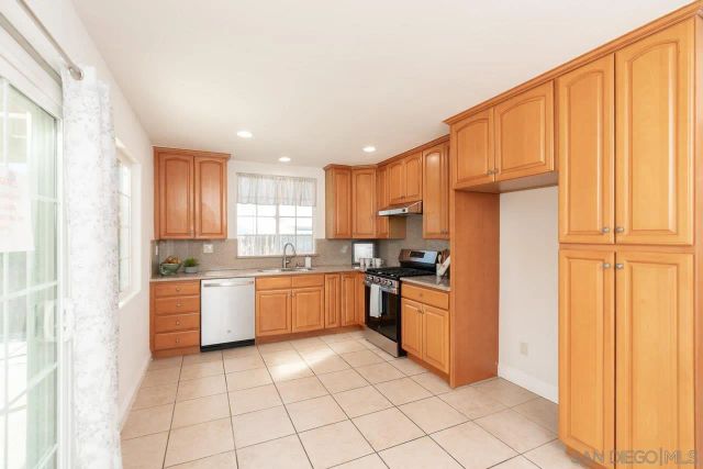 11320 Kelowna Road, San Diego, CA 92126