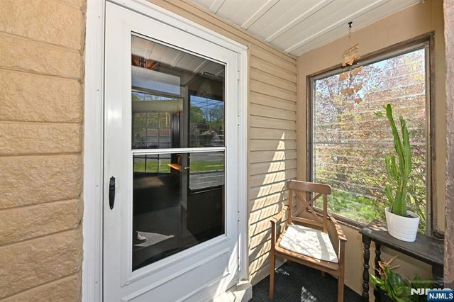 14 Emwood Drive, Emerson, NJ 07630