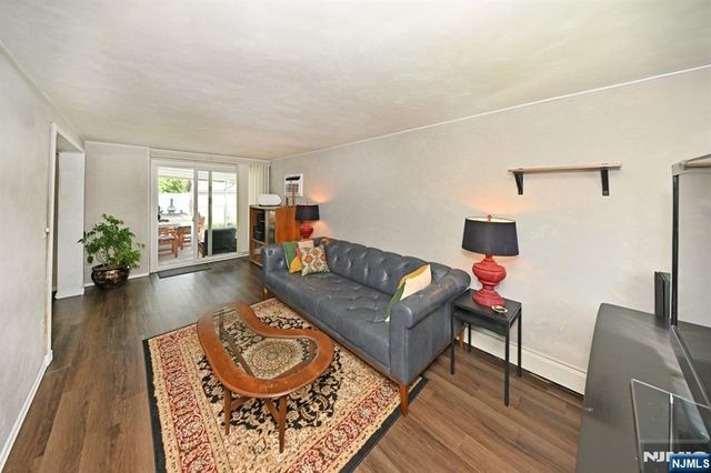 14 Emwood Drive, Emerson, NJ 07630