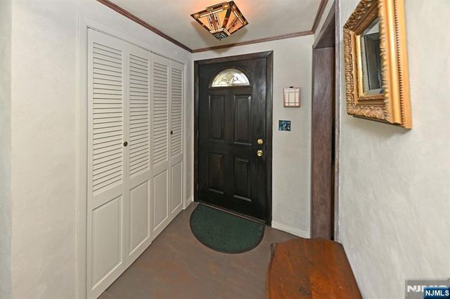 14 Emwood Drive, Emerson, NJ 07630