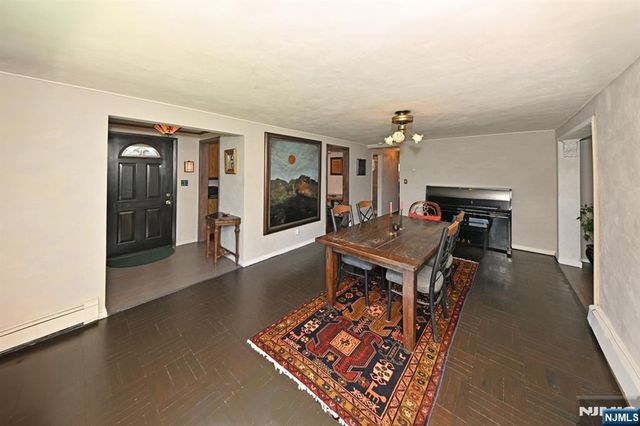 14 Emwood Drive, Emerson, NJ 07630