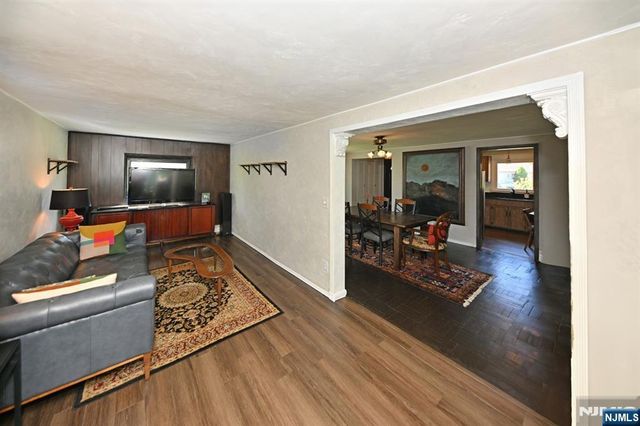 14 Emwood Drive, Emerson, NJ 07630