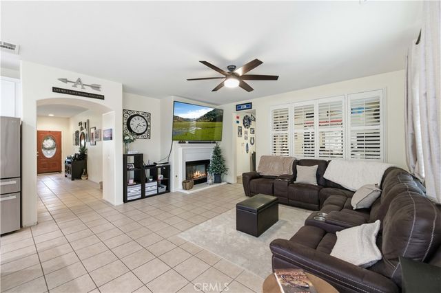 44663 Ruthron, Lancaster, CA 93536