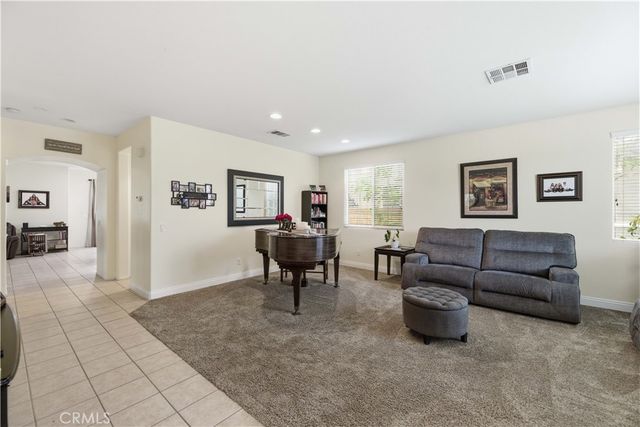 44663 Ruthron, Lancaster, CA 93536