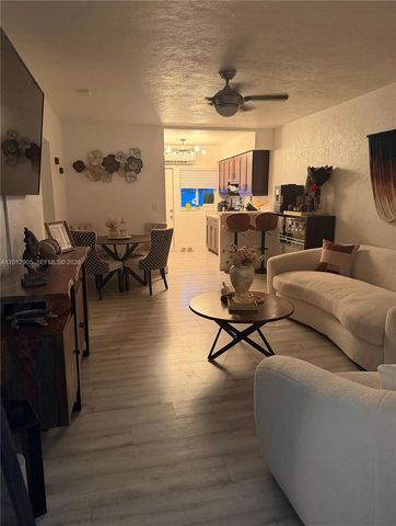 365 NW 103rd St 365, Miami, FL 33150