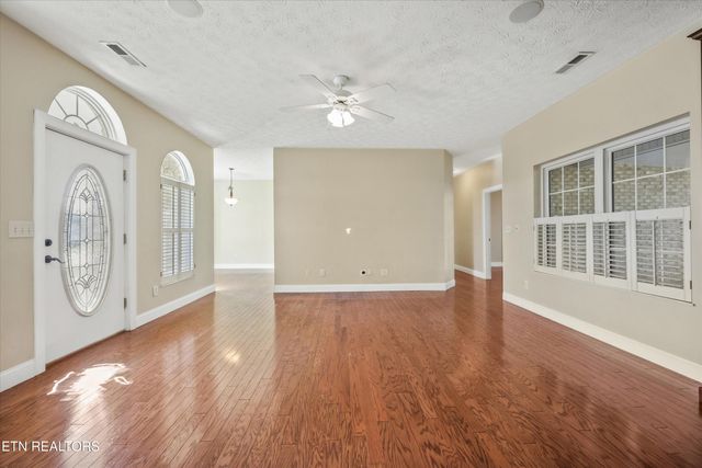 1730 Rivergate Drive, Sevierville, TN 37862