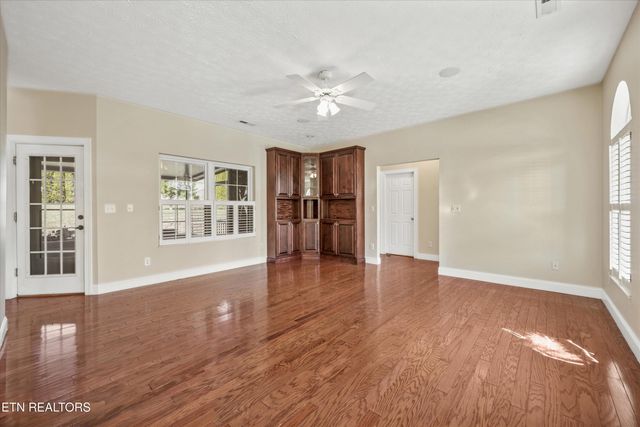 1730 Rivergate Drive, Sevierville, TN 37862