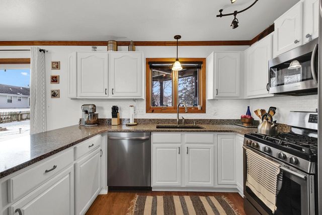 8529 S Golden Lake WAY, Franklin, WI 53132