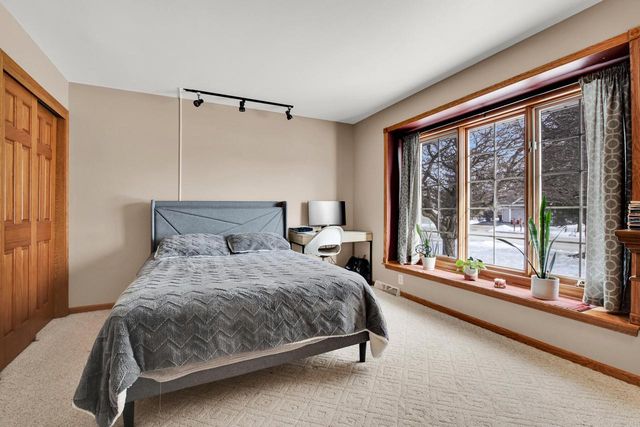 8529 S Golden Lake WAY, Franklin, WI 53132