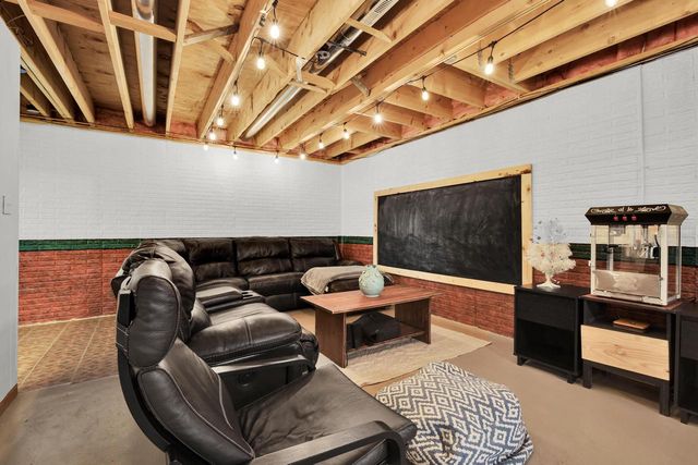 8529 S Golden Lake WAY, Franklin, WI 53132