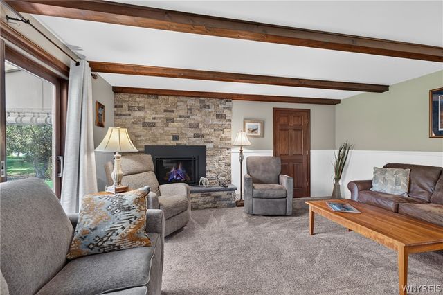 5030 Clearview Dr, Clarence, NY 14221