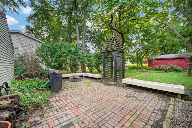 3011 64th Street, Urbandale, IA 50322