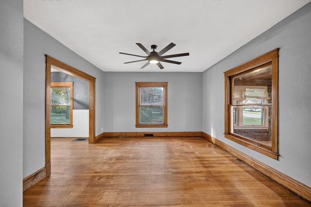 3011 64th Street, Urbandale, IA 50322