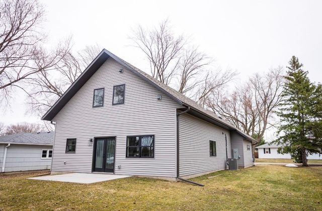 1609 25th Street SE, Rochester, MN 55904