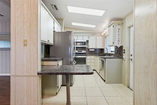 2101 MAUI DRIVE, Holiday, FL 34691