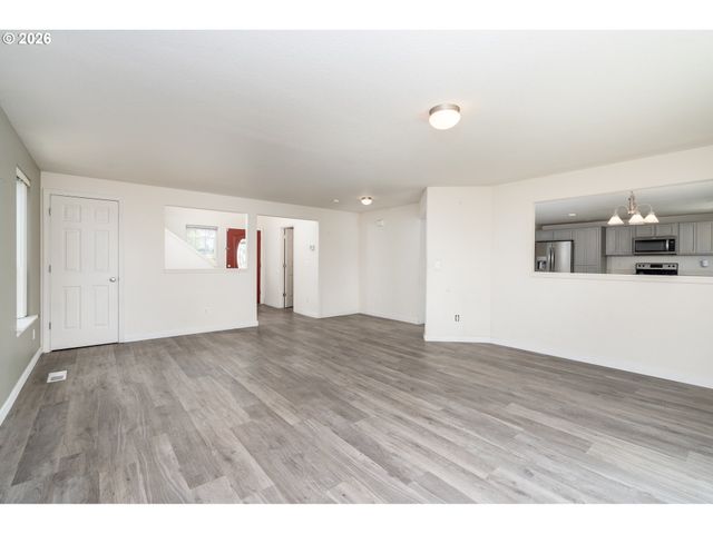 16403 Ne 68TH St, Vancouver, WA 98682