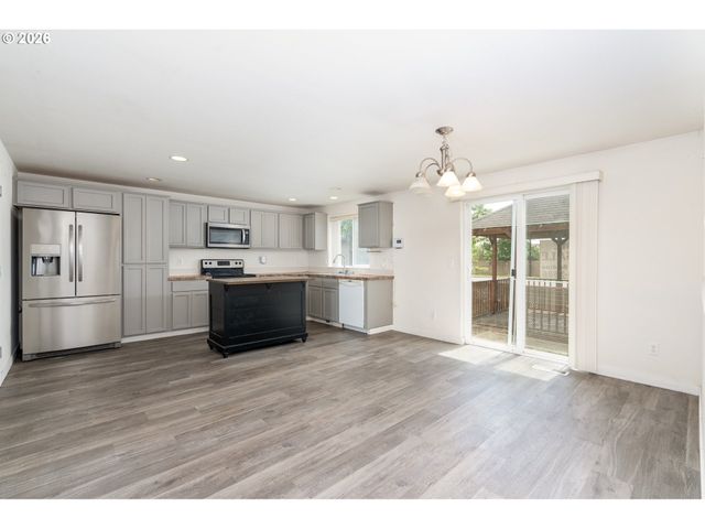 16403 Ne 68TH St, Vancouver, WA 98682