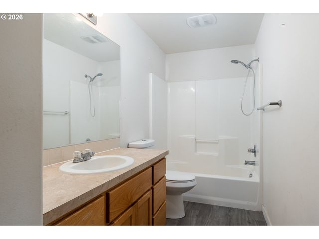 16403 Ne 68TH St, Vancouver, WA 98682