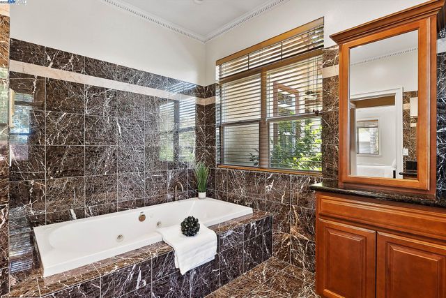 1673 Richardson Court, Concord, CA 94519