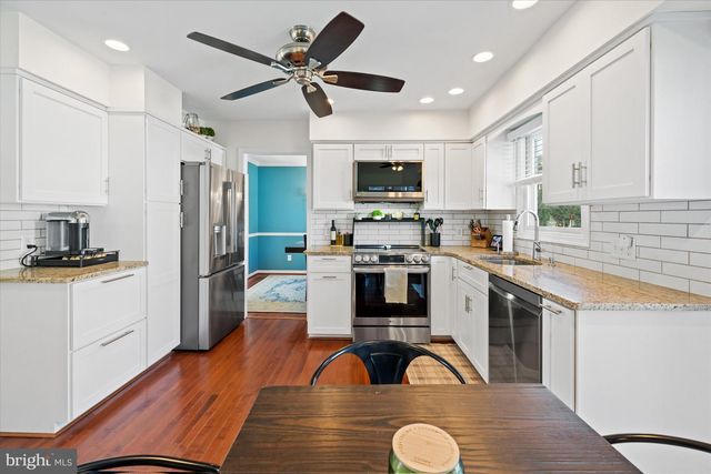 211 DELAWARE AVE, Wilmington, DE 19803