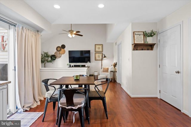 211 DELAWARE AVE, Wilmington, DE 19803