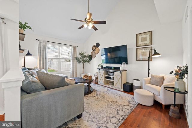 211 DELAWARE AVE, Wilmington, DE 19803