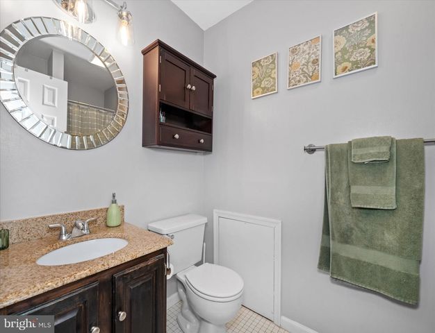 211 DELAWARE AVE, Wilmington, DE 19803