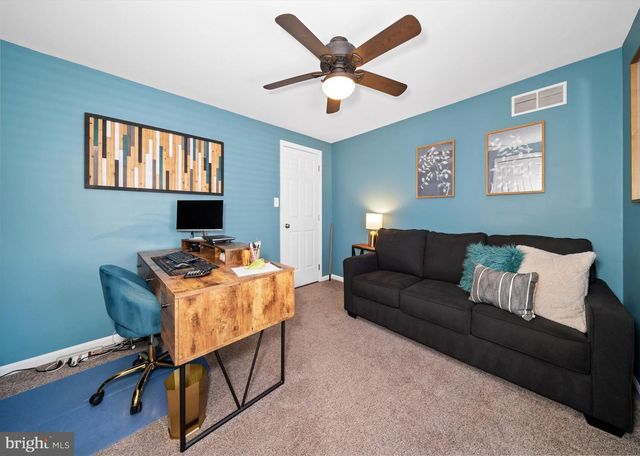 211 DELAWARE AVE, Wilmington, DE 19803