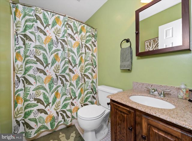 211 DELAWARE AVE, Wilmington, DE 19803