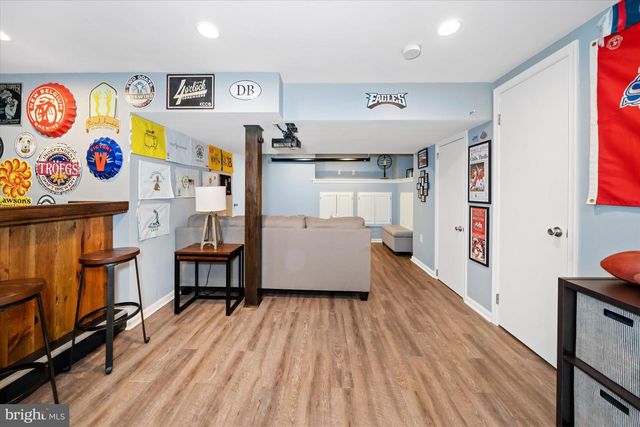 211 DELAWARE AVE, Wilmington, DE 19803