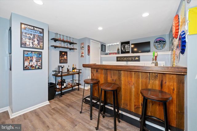 211 DELAWARE AVE, Wilmington, DE 19803