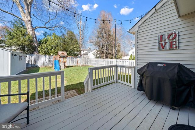 211 DELAWARE AVE, Wilmington, DE 19803