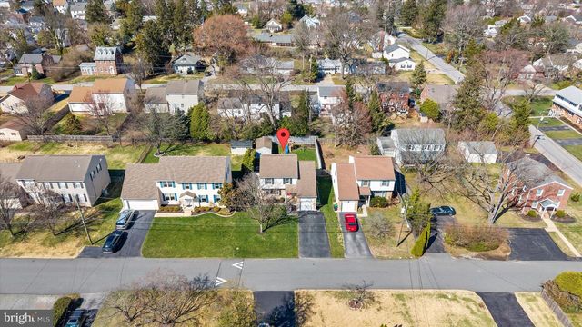 211 DELAWARE AVE, Wilmington, DE 19803