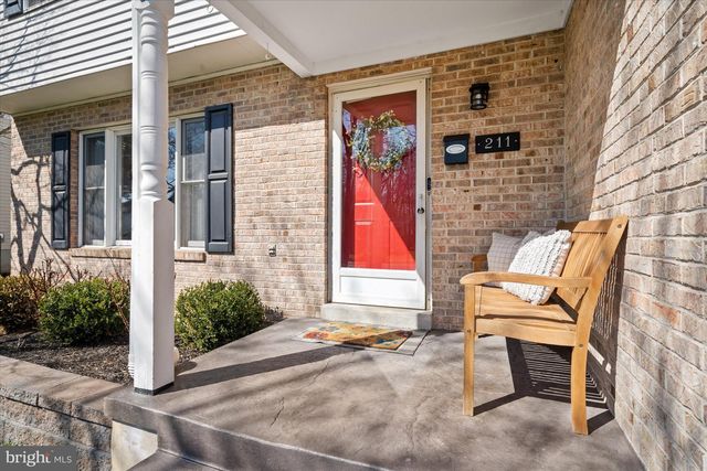 211 DELAWARE AVE, Wilmington, DE 19803