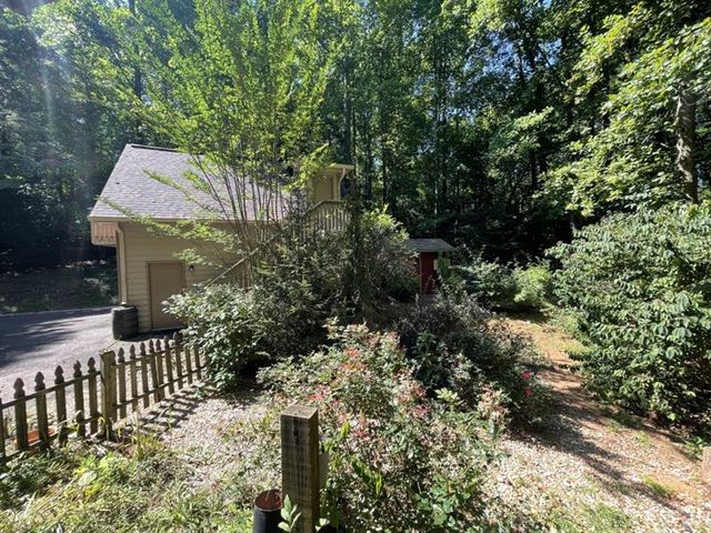 988 Rocktree Road, Dahlonega, GA 30533