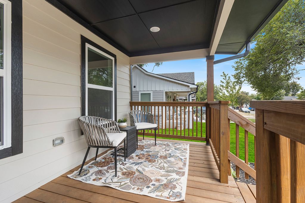 920 S Montreal Avenue, Dallas, TX 75208 — photo 4