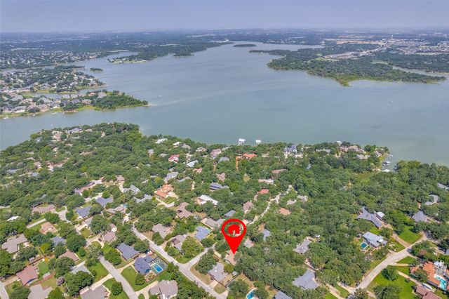 204 Tharp Drive, Highland Village, TX 75077