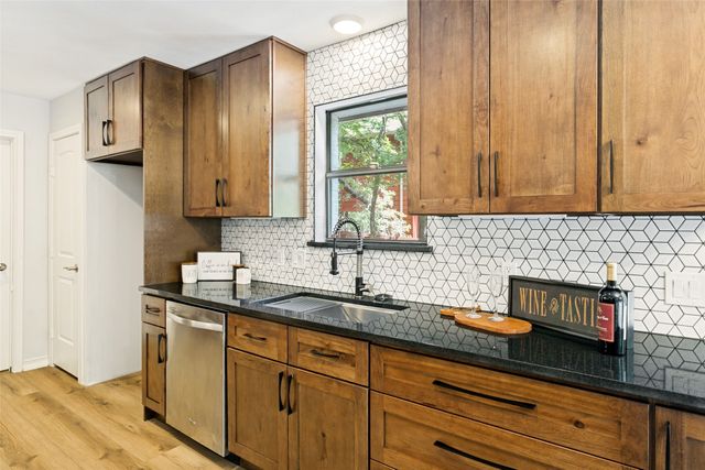 204 Tharp Drive, Highland Village, TX 75077