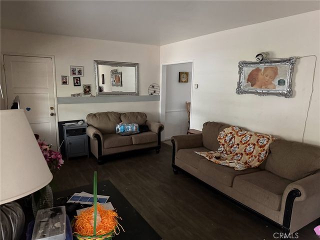 2729 Huckleberry Road, Santa Ana, CA 92706