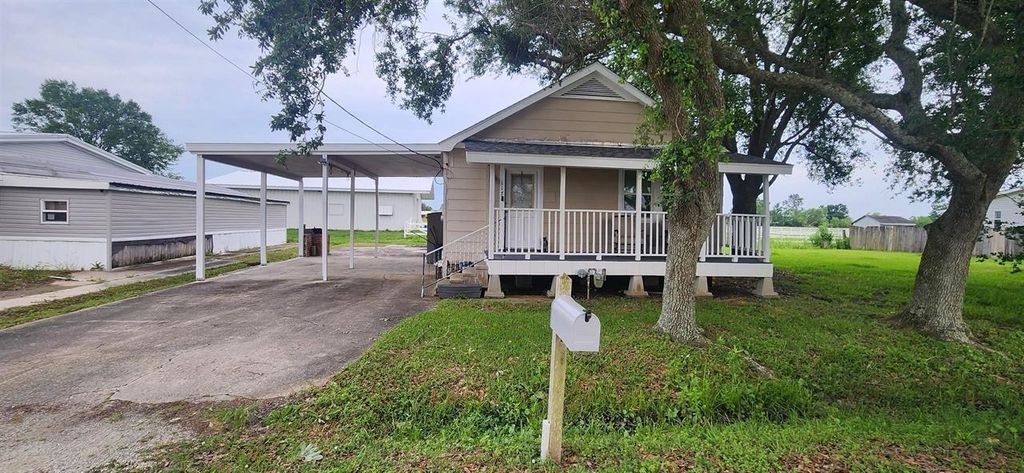 117 Ledet Drive, Thibodaux, LA 70301