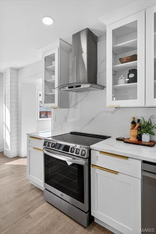 6409 Sutherland Avenue, St Louis, MO 63109