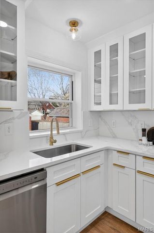 6409 Sutherland Avenue, St Louis, MO 63109