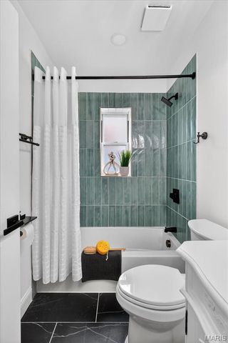 6409 Sutherland Avenue, St Louis, MO 63109