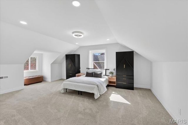 6409 Sutherland Avenue, St Louis, MO 63109