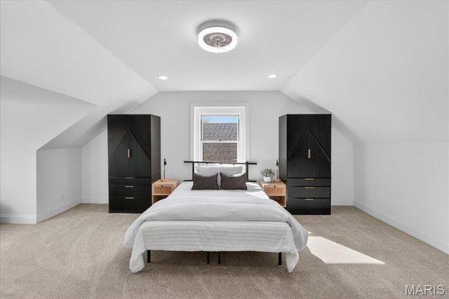 6409 Sutherland Avenue, St Louis, MO 63109