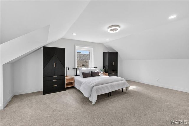 6409 Sutherland Avenue, St Louis, MO 63109