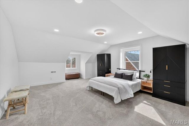 6409 Sutherland Avenue, St Louis, MO 63109