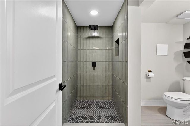 6409 Sutherland Avenue, St Louis, MO 63109